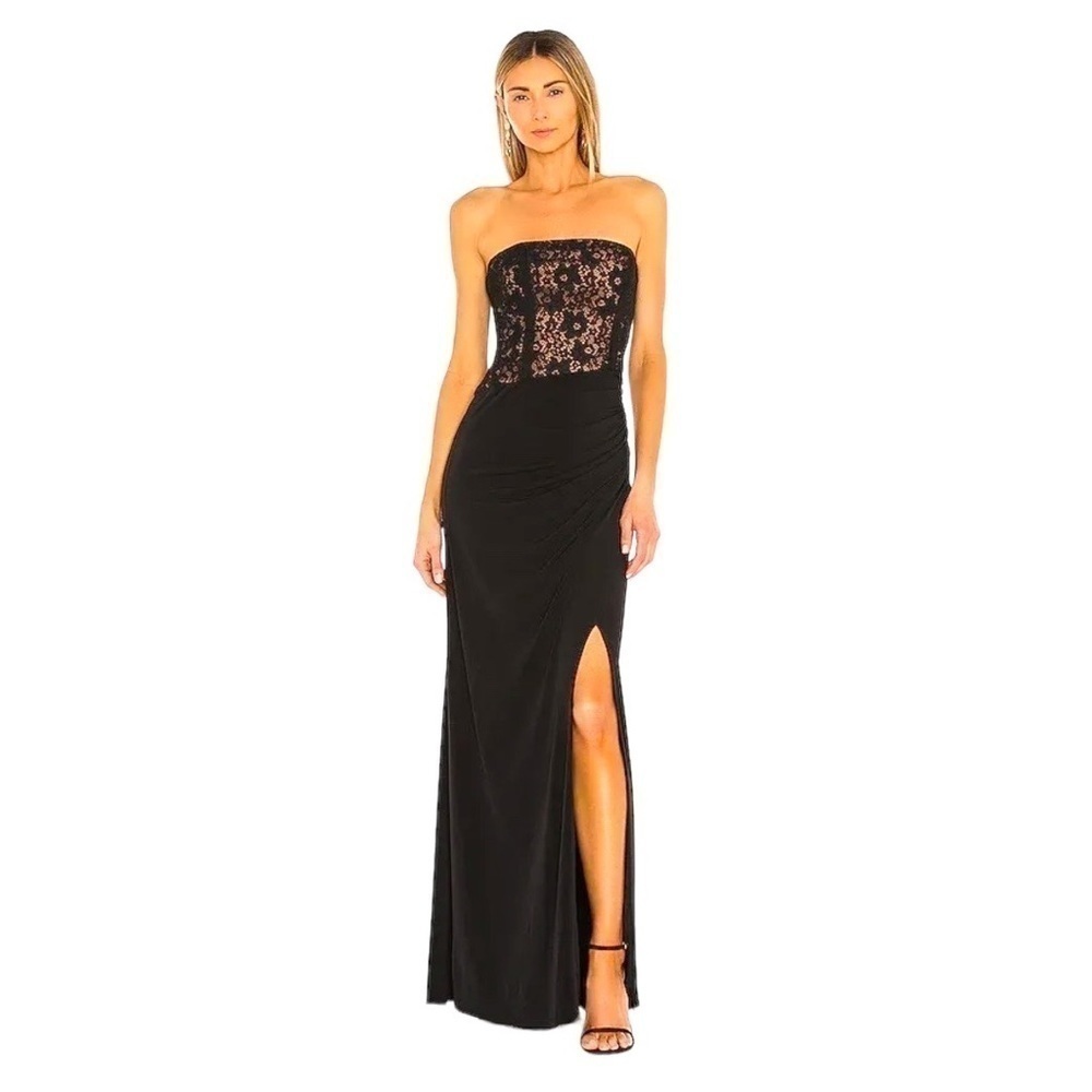 BCBGMAXAZRIA, NWT, SHOWSTOPPER, BLACK JERSEY GOWN, PERFECT FOR PROM. SIZE S